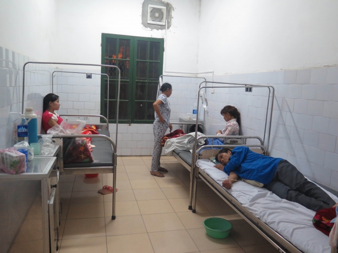 Một số bệnh nhân điều trị tại Khoa Truyền nhiễm, Bệnh viện Đa khoa tỉnh Nam Định vào ngày 25/9.