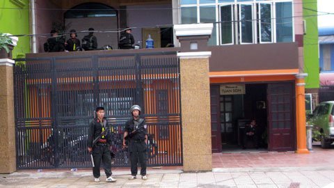 Diễn biến đột kích phá sới bạc 'khủng' nhất miền Bắc 1 Diễn biến đột kích phá sới bạc 'khủng' nhất miền Bắc 1