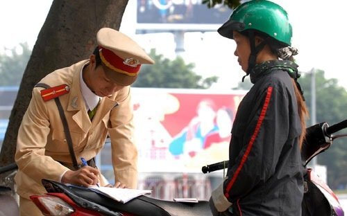 'Xe không chính chủ': Hiện tượng hay bản chất sai phạm? 1 'Xe không chính chủ': Hiện tượng hay bản chất sai phạm? 1