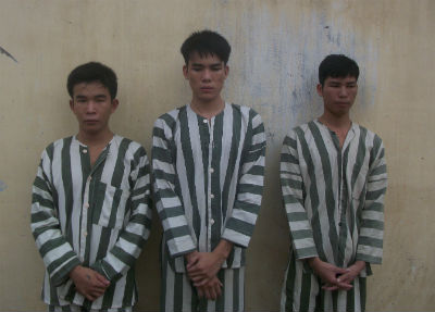 Ngại tố kẻ đồi bại, cô gái 2 lần bị làm nhục tập thể 1 Ngại tố kẻ đồi bại, cô gái 2 lần bị làm nhục tập thể 1