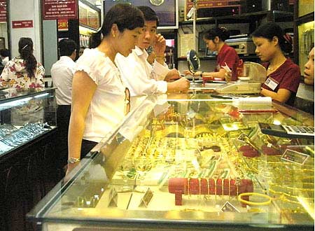 Vàng lại mất mốc 47 triệu đồng/lượng 1 Vàng lại mất mốc 47 triệu đồng/lượng 1