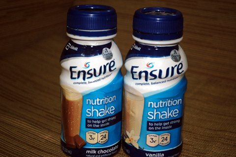 Sữa Ensure thối: Chủ phủ nhận, khách kêu gọi tẩy chay! 1