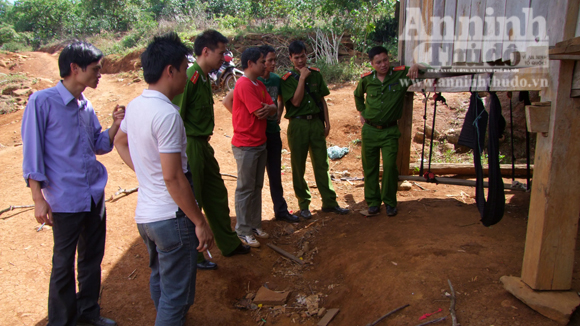 Bé gái 10 tuổi chết bất thường tại nhà hàng xóm 1