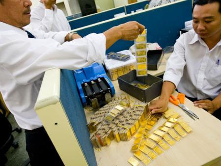 Giá vàng lại lao dốc, mất mốc 47 triệu đồng/lượng 1