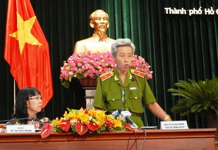 Sẽ thưởng 5 triệu đồng cho người bắt được cướp! 2 Sẽ thưởng 5 triệu đồng cho người bắt được cướp! 2