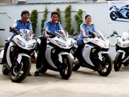 Xử nghiêm vụ ‘tuần tra bằng …xe dân chơi’ 1