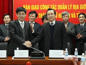Bàn giao địa giới hành chính giữa Hà Nội và Hòa Bình 1 Bàn giao địa giới hành chính giữa Hà Nội và Hòa Bình 1