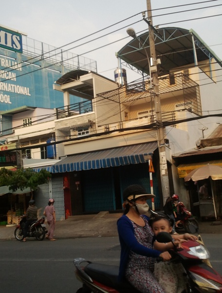 Tạt axit kinh hoàng tại quán cà phê, 1 người chết 1