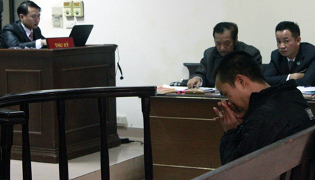 Hoãn tuyên án sát thủ cuồng dâm Đặng Trần Hoài 2