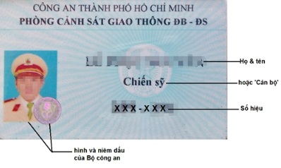 CSGT mang thẻ tuần tra mới được dừng phương tiện 1 CSGT mang thẻ tuần tra mới được dừng phương tiện 1