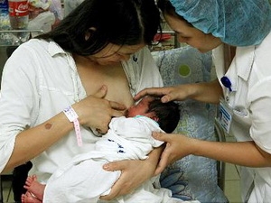 Chỉ có 20% trẻ em được bú mẹ đến 24 tháng tuổi 1