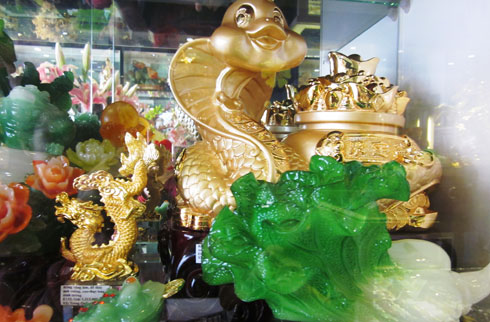 Thị trường quà Tết đìu hiu 2
