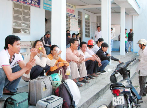 Xe dù 'chặt chém' trên đường về Sài Gòn 3