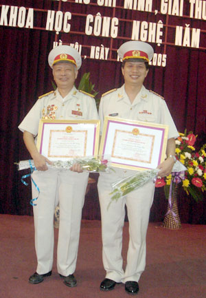 Chuyện gia đình "tam đại vi y" 1