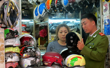 Bắt đầu “tổng tấn công” mũ bảo hiểm “dỏm” 3