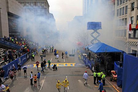 Nổ lớn tại cuộc đua marathon ở Mỹ, hơn 130 người thương vong 2