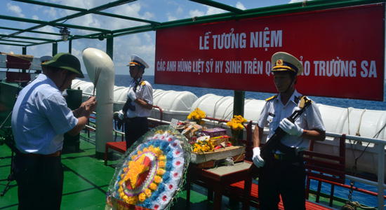Các cột mốc chủ quyền VN nhuộm mồ hôi và máu 2 Các cột mốc chủ quyền VN nhuộm mồ hôi và máu 2