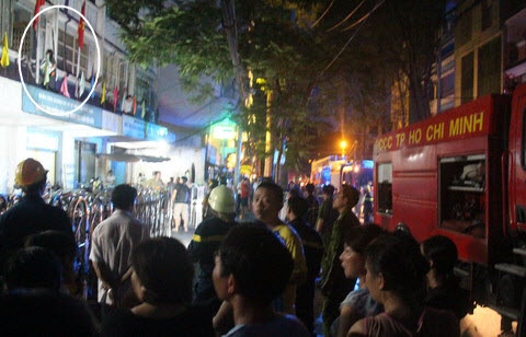 Cháy ở trung tâm Sài Gòn, hàng ngàn người tháo chạy 5