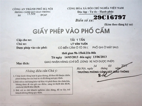 CSGT Hà Nội trần tình vụ “bán” giấy phép vào phố cấm 2 CSGT Hà Nội trần tình vụ “bán” giấy phép vào phố cấm 2