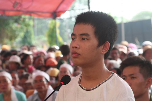 Hàng nghìn người chứng kiến ngày đền tội của kẻ giết nữ bác sĩ 1
