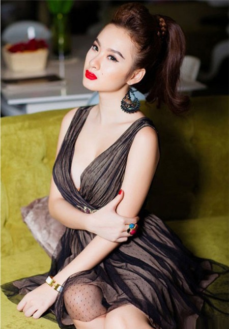 Tiền và tình trong showbiz Việt 2