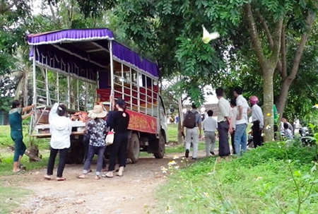 Bị truy đuổi, hai cẩu tặc... chết đuối 1