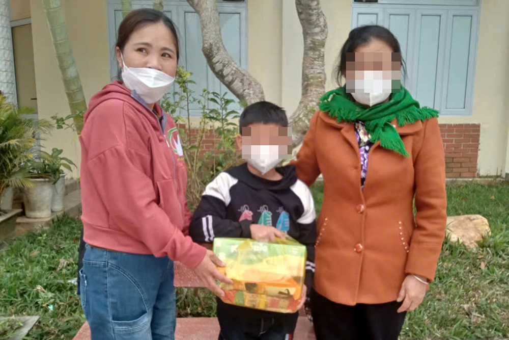 Từ mặc cảm đến sẻ chia (2): 'Đoá hoa thép' và Câu lạc bộ Hy Vọng- Ảnh 7. Từ mặc cảm đến sẻ chia (2): 'Đoá hoa thép' và Câu lạc bộ Hy Vọng- Ảnh 7.