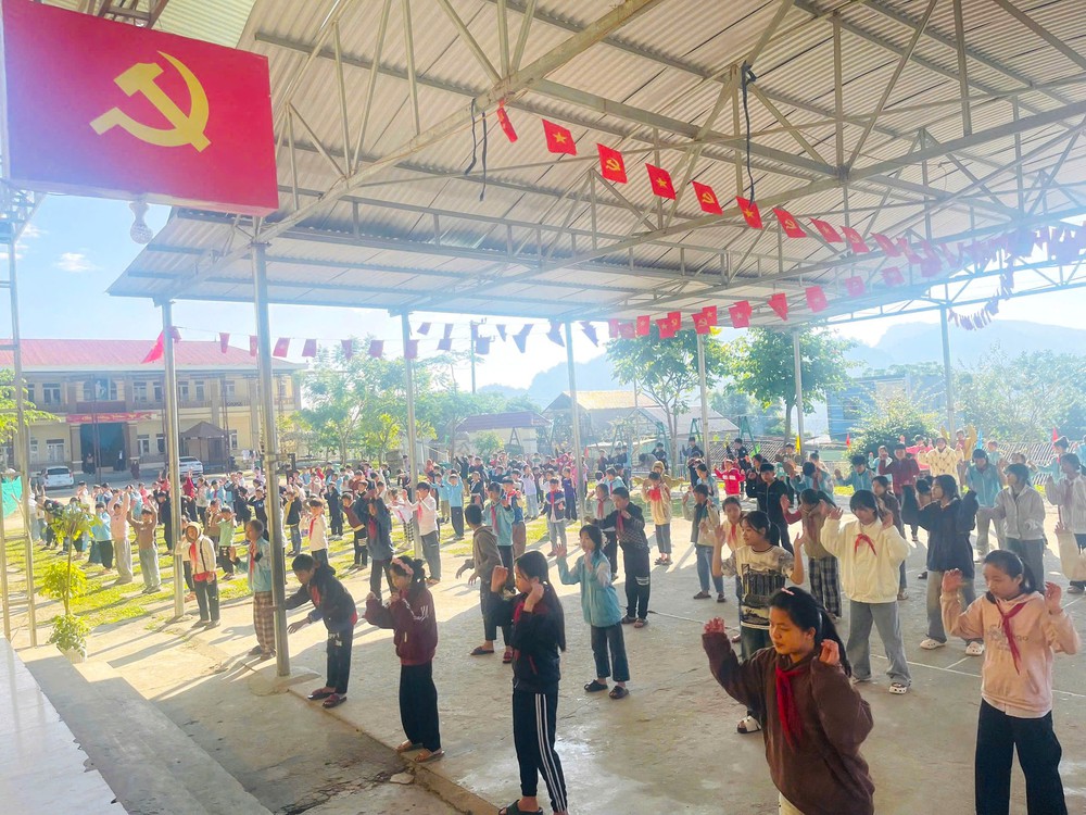 Từ cổng trường vùng cao, cô giáo trẻ ngăn những cuộc hôn nhân sớm- Ảnh 6.