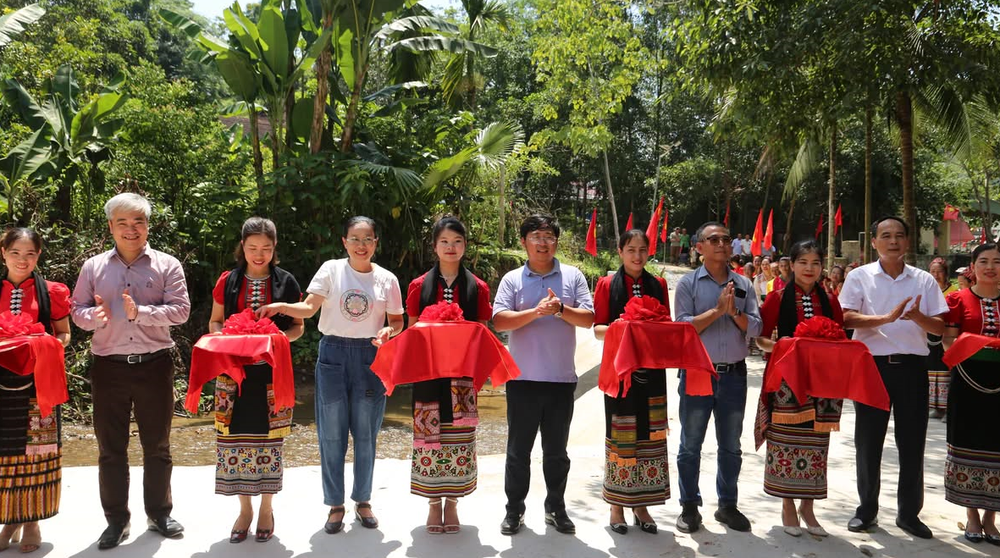 Nhịp cầu 65 năm Báo Sức khỏe và Đời sống: Từ trang báo đến mùa xuân trên rẻo cao - Ảnh 22.