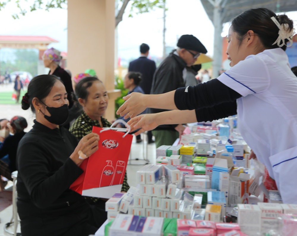 Xây dựng hệ sinh thái chăm sóc sức khỏe nhạy cảm giới- Ảnh 8.