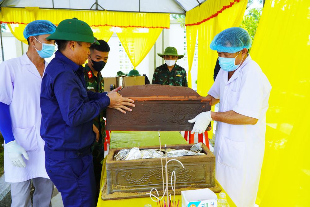 Những bác sĩ thầm lặng tìm lại tên cho liệt sĩ- Ảnh 8.