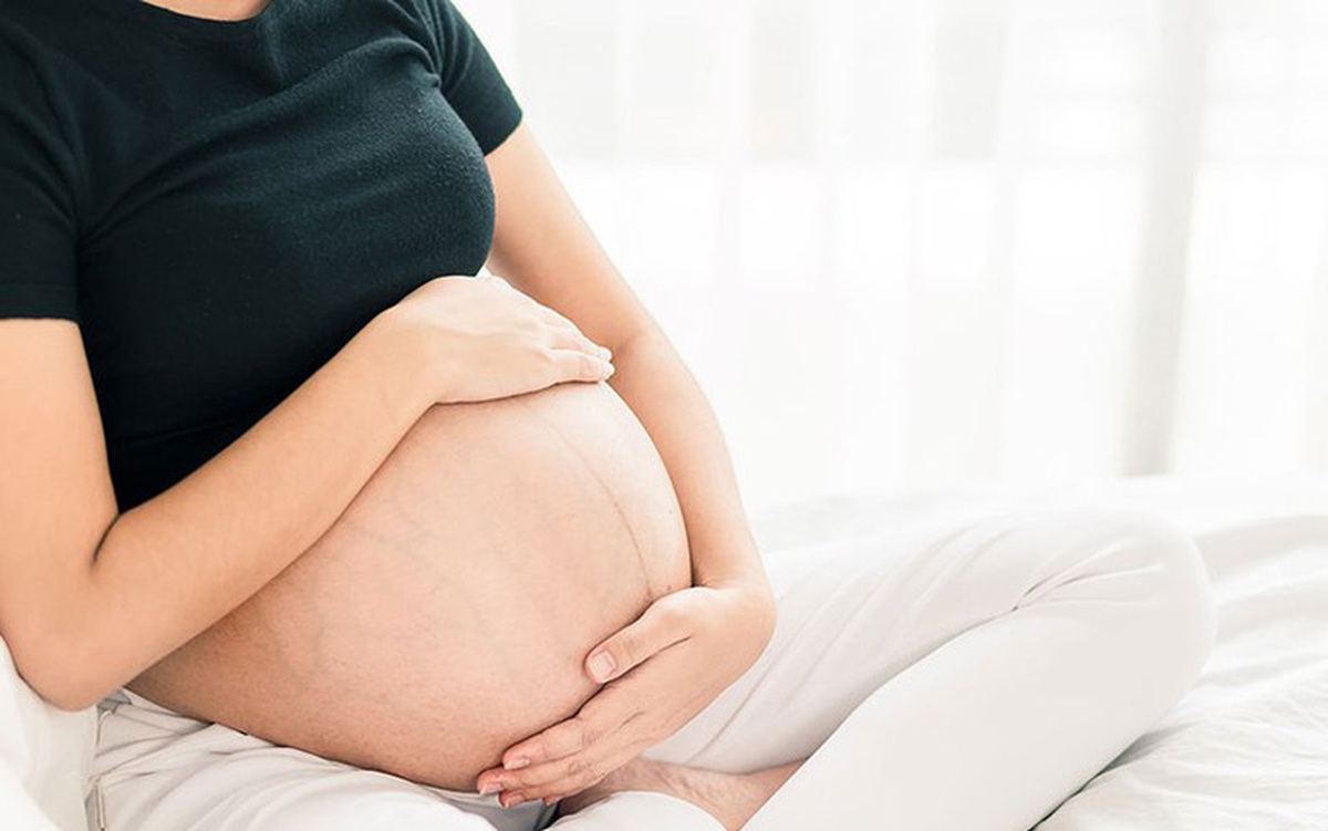 Viêm lộ tuyến cổ tử cung khi mang thai ảnh hưởng đến thai phụ và thai nhi thế  nào?