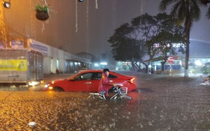 Đà Nẵng và Huế tiếp tục mưa lớn