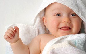 Vệ sinh, tắm rửa đúng cách cho trẻ sơ sinh