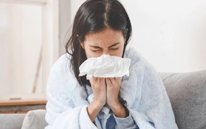 SKĐS - Đối với các thể bệnh cúm thông thường, việc điều trị chủ yếu là giảm các triệu chứng. Do đó, chế độ dinh dưỡng rất quan trọng, giúp người bệnh nhanh hồi phục.
