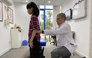 Cách chữa gù lưng ở trẻ nhỏ, cha mẹ cần biết sớm