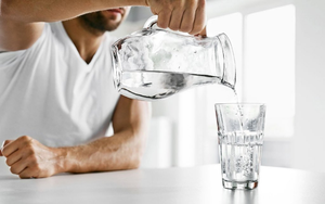 Uống nhiều nước có thể thúc đẩy giảm cân