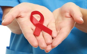 Người nhiễm HIV tự chăm sóc thế nào để sống khỏe mạnh?