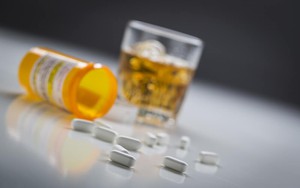 14 loại thuốc khi kết hợp với rượu sẽ gây nguy hiểm