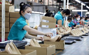 Công đoàn cân nhắc thời điểm đề xuất tăng lương tối thiểu vùng 2025