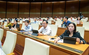 Quốc hội quyết: Bỏ thuế khoán, chấm dứt thu/nộp lệ phí môn bài từ 1/1/2026