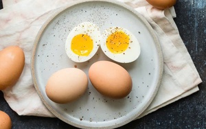 Nên ăn bao nhiêu quả trứng mỗi tuần để vừa giảm cân vừa bảo vệ tim mạch?