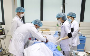 Băn khoăn chuyện 'một ông cấp phép, ông khác sử dụng' trong đào tạo y khoa sau đại học- Ảnh 2. Băn khoăn chuyện 'một ông cấp phép, ông khác sử dụng' trong đào tạo y khoa sau đại học- Ảnh 2.