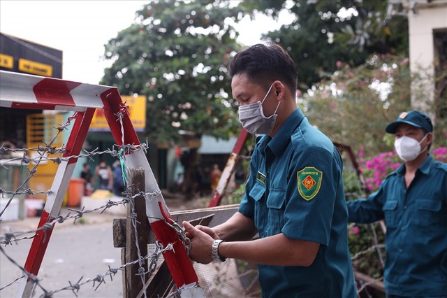 TP.HCM chống dịch theo điều kiện từng địa bàn cụ thể - Ảnh 2.