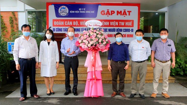 40 thầy thuốc BV Trung ương Huế tiếp tục chi viện TP. Hồ Chí Minh chống dịch - Ảnh 2.