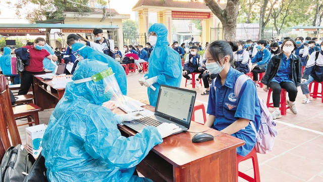 Ổ dịch mới ở Bắc Giang tiếp tục tăng, trong đó có nhiều công nhân - Ảnh 3.
