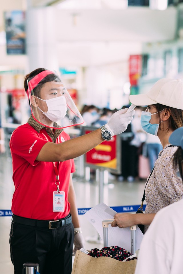 Vietjet sẵn sàng đón khách trên các chuyến bay xanh, an toàn phòng chống dịch bệnh - Ảnh 1.