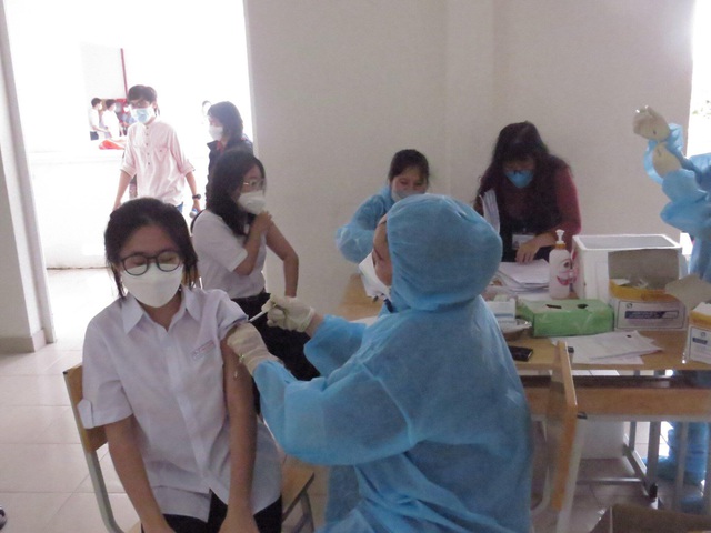 Khánh Hòa: Tiêm vaccine phòng COVID-19 cho trẻ em - Ảnh 1.