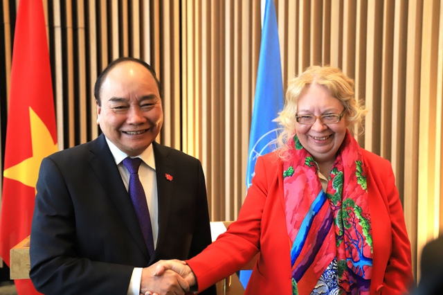 Chủ tịch nước Nguyễn Xuân Phúc và Tổng Giám đốc Văn phòng Liên hợp quốc tại Geneva Tatiana Valoya.