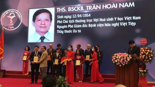Tổng hội Y học Việt Nam nhận Huân chương Lao động Hạng nhì và tôn vinh 87 trí thức tiêu biểu ngành Y năm 2021 - Ảnh 26.